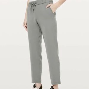 Lululemon On the Fly Cropped Pants